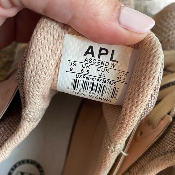 APL Women's 9 Techloom Ascend Rose Gold Sneaker Blush Pink Athletic Sporty Gym - Picture 3 of 10